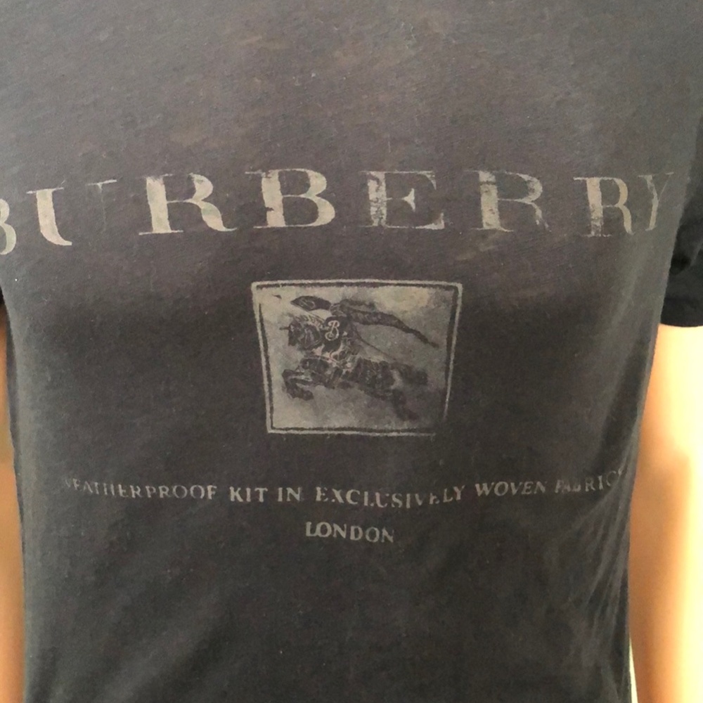 Burberry Brit Black Graphic T-Shirt Mens Size Small - Picture 4 of 7